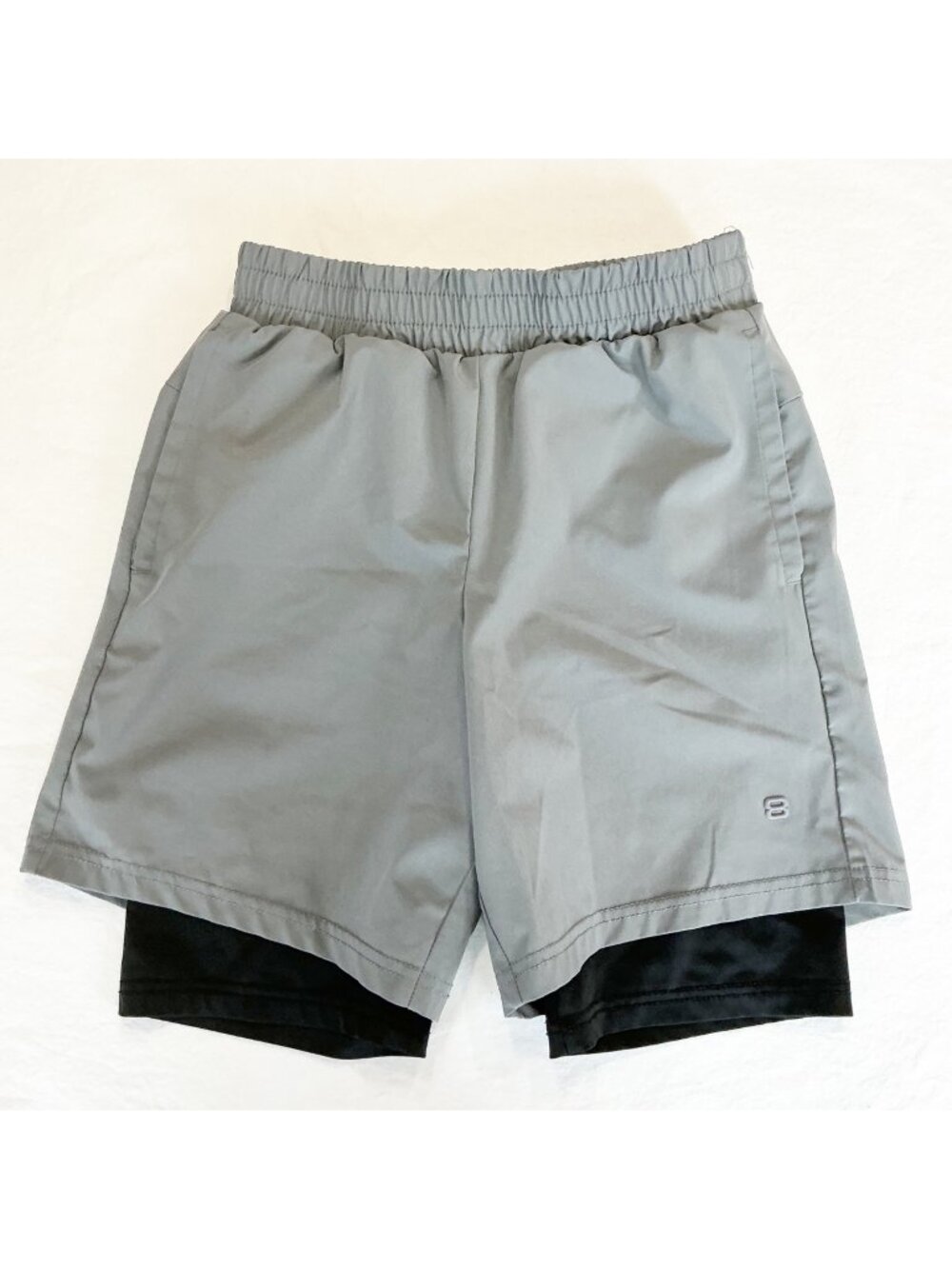Layer 8 Boys Gray 2-In-1 Training Shorts With Black Compression Liner Size M 10-